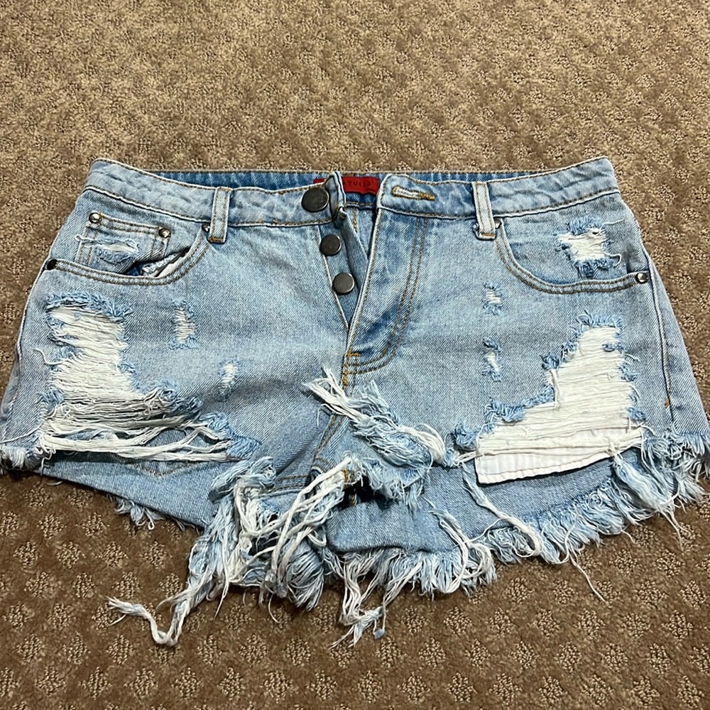 Signature 8 denim ripped shorts size Medium